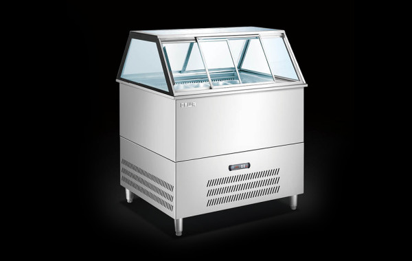 雪榚展示柜 (Ice Cream Cabinet)
